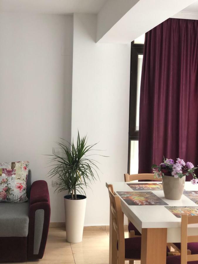 Apartamente Seashells Mamaia Nord Navodari Bagian luar foto